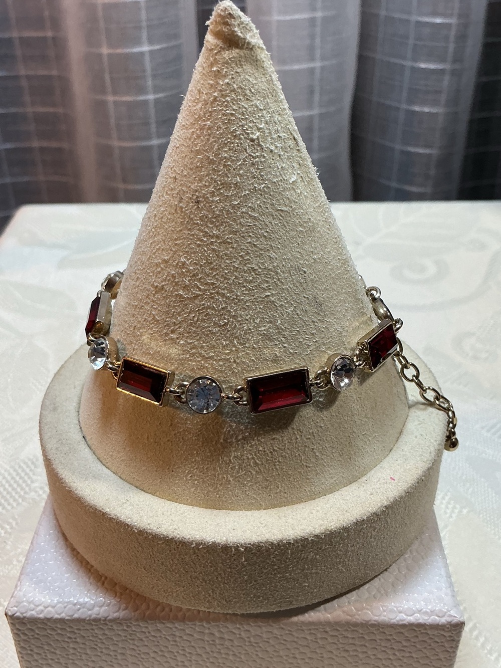 Red Elbaite Color Glass & Clear Crystal Gold Tone Bracelet - Picture 3 of 5